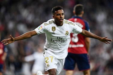 El brasileño debuto en partido oficial con el primer equipo el 25 de septiembre de 2019 ante el Osasuna. El delantero sustituyó a Vinicius Jr. en el 71’ y nada más saltar al césped del Santiago Bernabéu marcó el segundo gol de los madridistas. 
