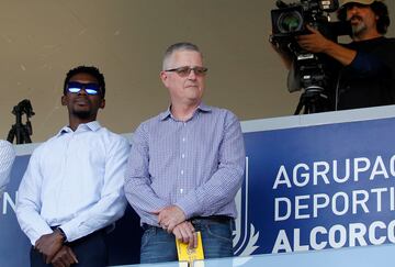 Jeff Luhnow, durante un partido de pretemporada en Alcorcón.
