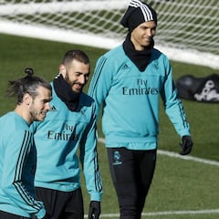 Si está la bbC disponible, el 4-3-3 es innegociable para Zidane