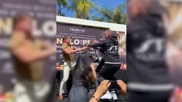 ¡Canelo y Caleb Plant acaban a golpes en la rueda de prensa!