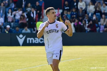 Aprobados y suspensos del Ceuta: ‘El superferry’ vuelve a coger carrerilla