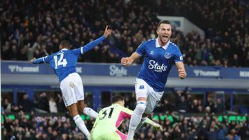 Liverpool (United Kingdom), 27/12/2023.- Jack Harrison of Everton celebrates scoring the 1-0 goal during the English Premier League soccer match between Everton FC and Manchester City in Liverpool, Britain, 27 December 2023. (Reino Unido) EFE/EPA/ADAM VAUGHAN EDITORIAL USE ONLY. No use with unauthorized audio, video, data, fixture lists, club/league logos, 'live' services or NFTs. Online in-match use limited to 120 images, no video emulation. No use in betting, games or single club/league/player publications.
