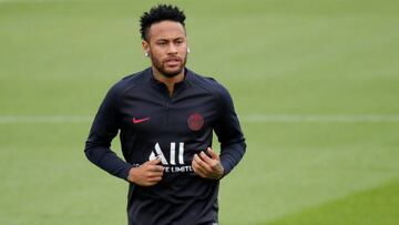 Soccer Football - Paris St Germain Training - Ooredoo Training Centre, Saint-Germain-En-Laye, France - August 17, 2019  Paris St Germain&#039;s Neymar during training  REUTERS/Charles Platiau