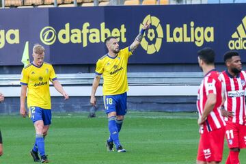 Negredo celebrando el gol del empate para el Cádiz