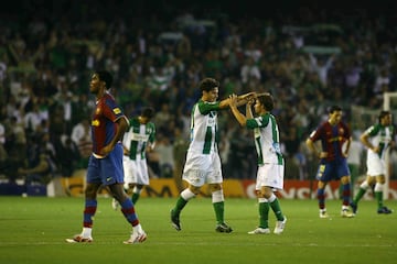 Otra remontada del Betis aunque ésta más espectacular. Dio la vuelta a un 0-2, goles de Iniesta y Eto'o, con 2 tantos de Edú y otro de Juanito