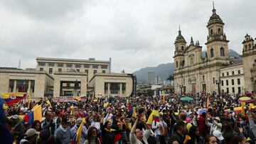 Demonstrators protest against Colombian President Gustavo Petro's health reforms, in Bogota, Colombia April 22, 2023. REUTERS/Luisa Gonzalez