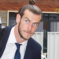 Bale tiene la puerta abierta