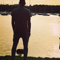 Nala, la perrita de Emiliano Sala, espera su regreso