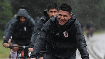 Palacios hizo fútbol y está más cerca de volver a las canchas