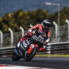 Dixon y Suzuki lideran el primer día de test en Portimao