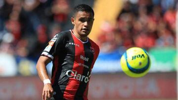 El t&eacute;cnico de Liga Deportiva Alajuelense, Hern&aacute;n Torres, confirm&oacute; que el delantero hondure&ntilde;o no podr&aacute; disputar el partido ante Saprissa el pr&oacute;ximo s&aacute;bado.