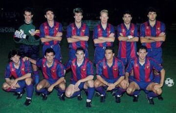 En 1991 el Barcelona gana su liga nmero once, la primera de la era Cruyff como entrenador. De pie: Zubizarreta, Serna, Laudrup, Koeman, Stoichkov y Nando. Agachados: Bakero, Beguiristin, Ferrer, Amor y Goicoechea.