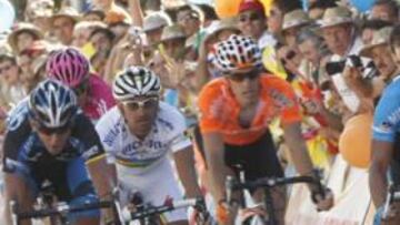 <b>AL FINAL, ZABEL. </b> Se vió claramente que el ganador de esta séptima etapa de la Vuelta era Zabel en el momento de la foto.