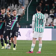 Larrubia propicia la quinta al hilo del Málaga