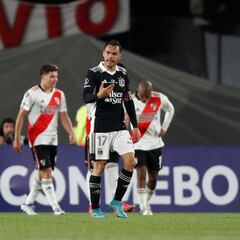 Suazo se ilusiona con River