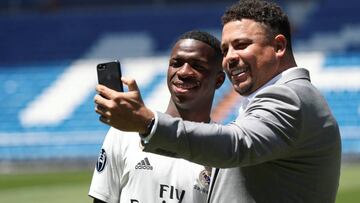Ronaldo defiende a Vinicius
