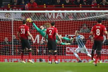 Denied! David de Gea saves Manchester United once again.