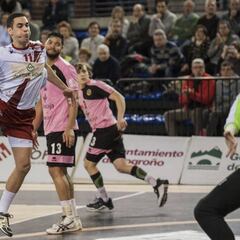 La rodilla obliga a una retirada prematura de Pablo Cacheda