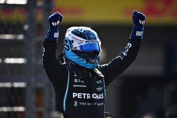 Valtteri Bottas celebrando la pole