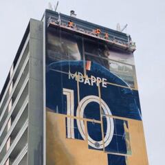 Aparece un mural de Mbappé bajo amenazas de muerte
