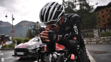 Egan Bernal lideraba la etapa 19 del TOur de Francia cuando tuvo que ser detenida