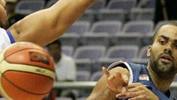 <b>DIRECTOR DE ORQUESTA.</b> Tony Parker demostró que es la gran estrella del conjhunto francés para el Mundial de Japón llevando a los suyos a la victoria ante Grecia.