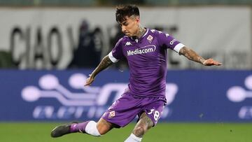 FLORENCE, ITALY - DECEMBER 07: Erick Pulgar of ACF Fiorentina in action during the Serie A match between ACF Fiorentina and Genoa CFC at Stadio Artemio Franchi on December 7, 2020 in Florence, Italy. (Photo by Gabriele Maltinti/Getty Images)