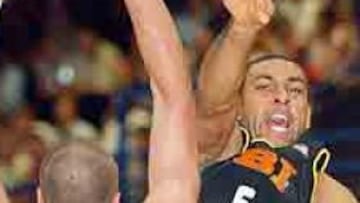 <b>ADIÓS AL ALEMÁN.</b> El internacional germano ya no pertenece a la disciplina del nuevo Barça de Pesic.