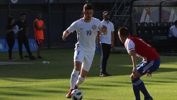 Iba a ser el gran “9″ de Chile, pero se acaba de retirar con 25 años: “Después de tres ligamentos cruzados rotos...”