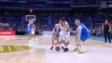 El increíble recurso de Llull para asistir a Tavares