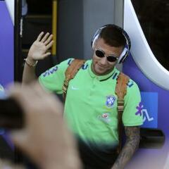 Luis Suárez regresa con Uruguay tras dos años y Neymar sí jugará