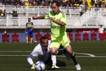 El 'Duende' es uno de los referentes e históricos de la U. Arribó en 2011, el año más exitoso en la historia de los azules, en el cual logró el bicampeonato nacional y la Copa Sudamericana. Hasta la fecha, el rosarino tiene ocho títulos con los estudiantiles.