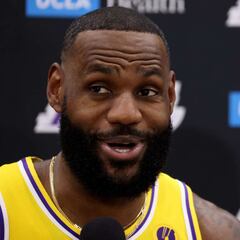 "Everyone has their own choice" - Lebron on being vaccinated