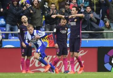 Alex Bergantiños pone el 2-1 en el marcador.