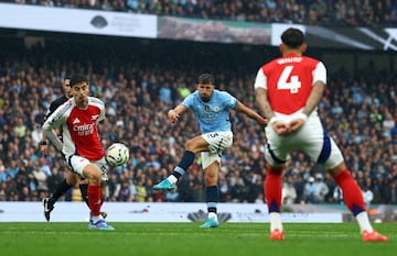 Soccer Football - Premier League - Manchester City v Arsenal - Etihad Stadium, Manchester, Britain - 