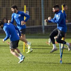 Unai Simón sigue fuera, Larra entra en liza y Aduriz dosifica