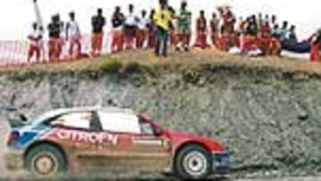 <b>ABNEGADO. </b>Sainz siguió en la carrera pese a las dificultades.