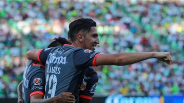 Con tres goles de Ruidíaz, Morelia derrota a Santos Laguna