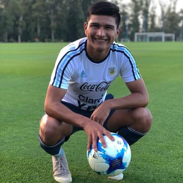 Otro de los argentinos que aparece en esta lista, es el defensor central de Belgrano, que también destacó con la Selección Argentina en el pasado Sudamericano U17.