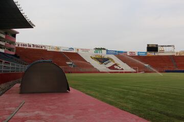 Un recorrido por el Sergio León Chávez, ¿un estadio de Primera?