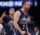 Como en los viejos tiempos: 43 puntos para Nowitzki y Barea