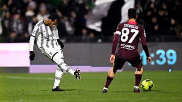 Cuadrado juega 30 minutos en goleada de Juve a Salernitana