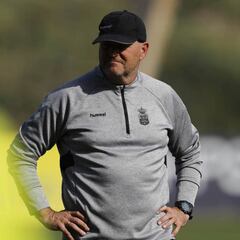 Pepe Mel: “Hemos tenido 26 alineaciones distintas, y no por capricho mío”