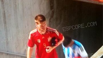 ¿Jugará la Selección con toda su equipación roja en Brasil?