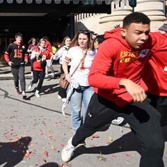 Watch: Fans risk their lives to tackle one of the shooters at the Chiefs Super Bowl celebration