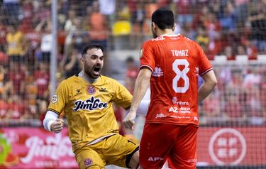 Chemi y Tomaz tras terminar el encuentro.