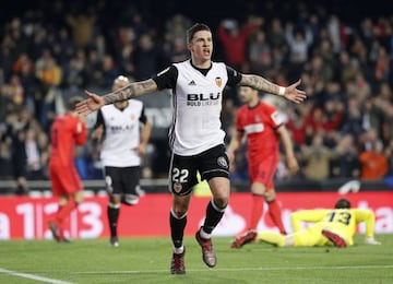 Santi Mina, uno de los pilares del Valencia de Marcelino.