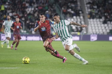 Villares, el inamovible pilar en el centro del campo del líder