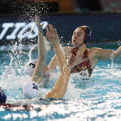 España pule como un Rubí la “piedra en el camino” del debut