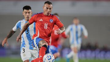 Este pase fallido de Vargas se hizo viral: era un ataque prometedor y acabó así